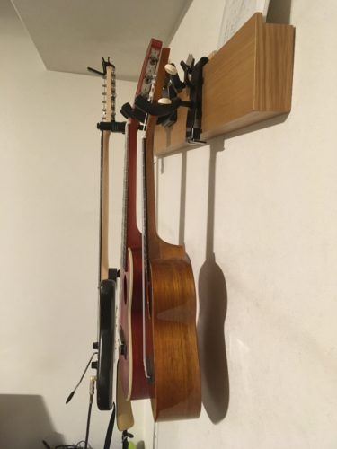 賃貸 アパート マンション でも取付可能なギターハンガーを無印良品の長押 なげし で作ってみた Fps Ninja